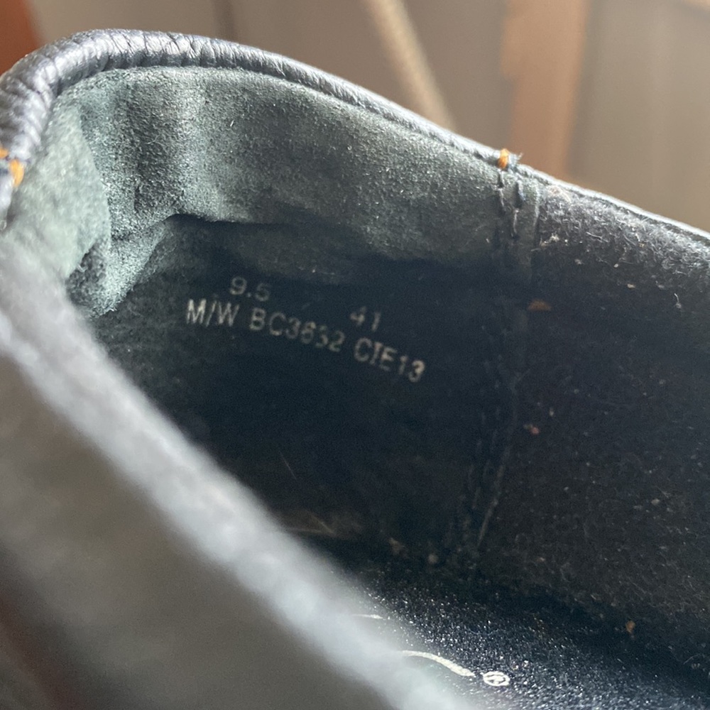 b.o.c. Black Leather Slip On Shoes - Picture 4 of 5